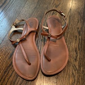 Michael Kors tan thong sandals